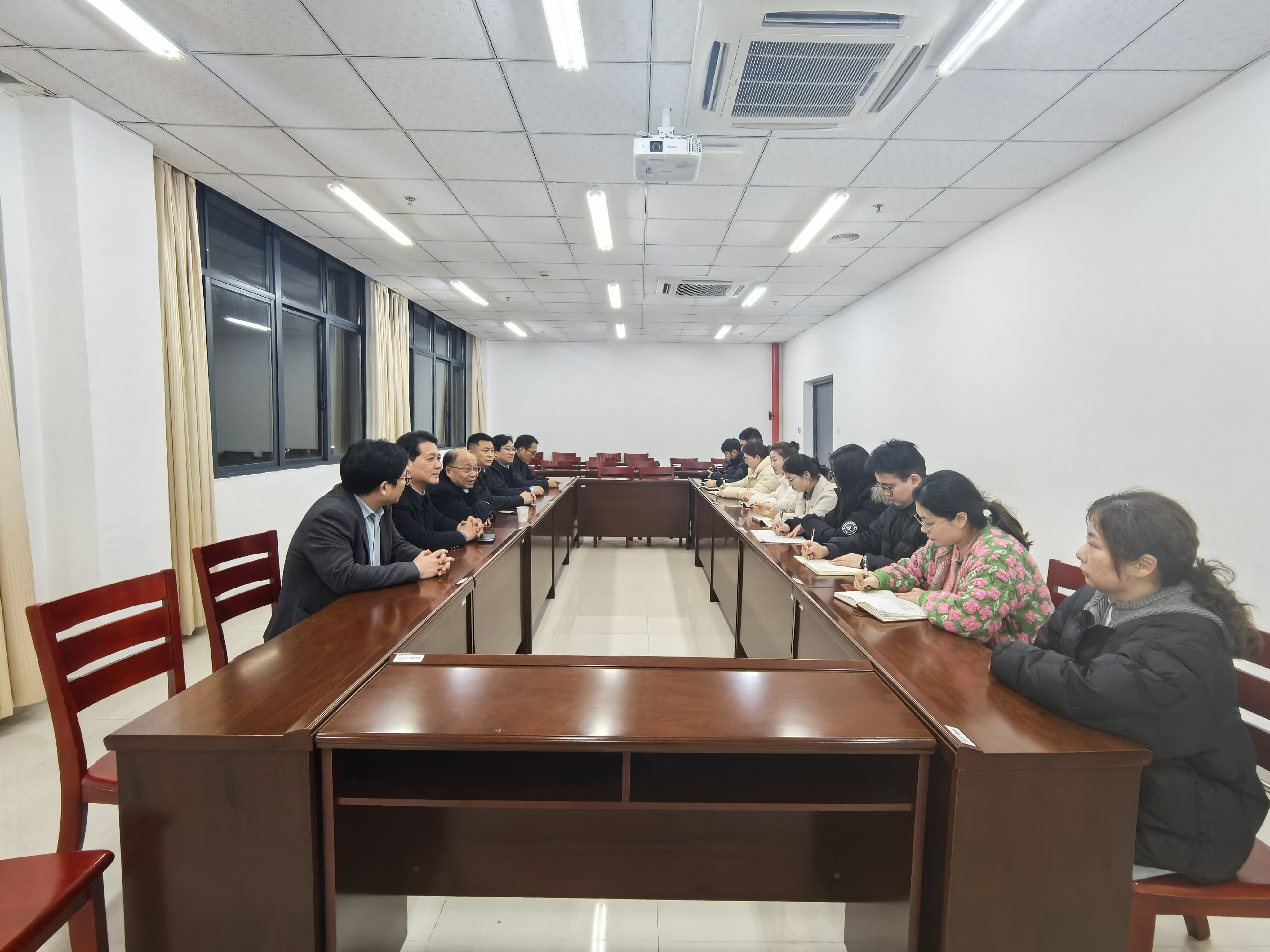 杨宇民一行深入启东校区检查指导工作